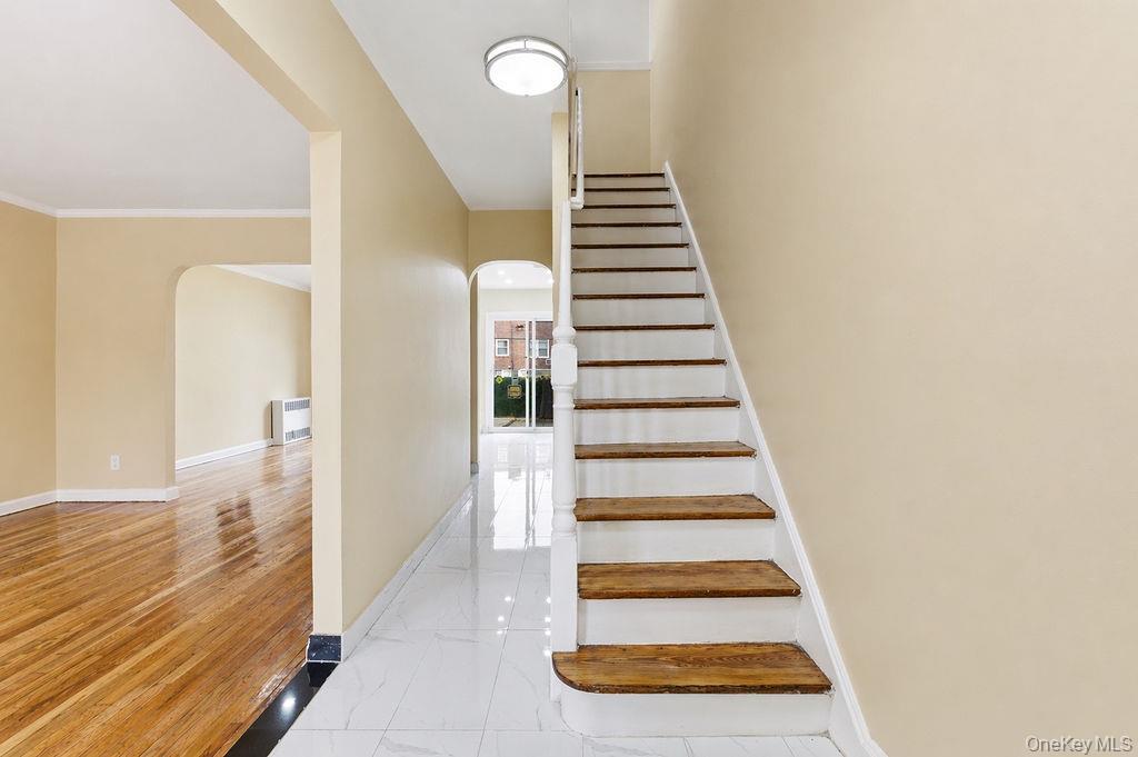6916 Fresh Meadow Lane Property Photo 3