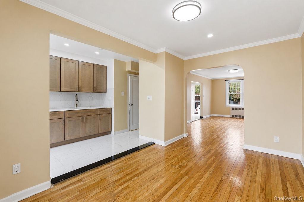 6916 Fresh Meadow Lane Property Photo 8