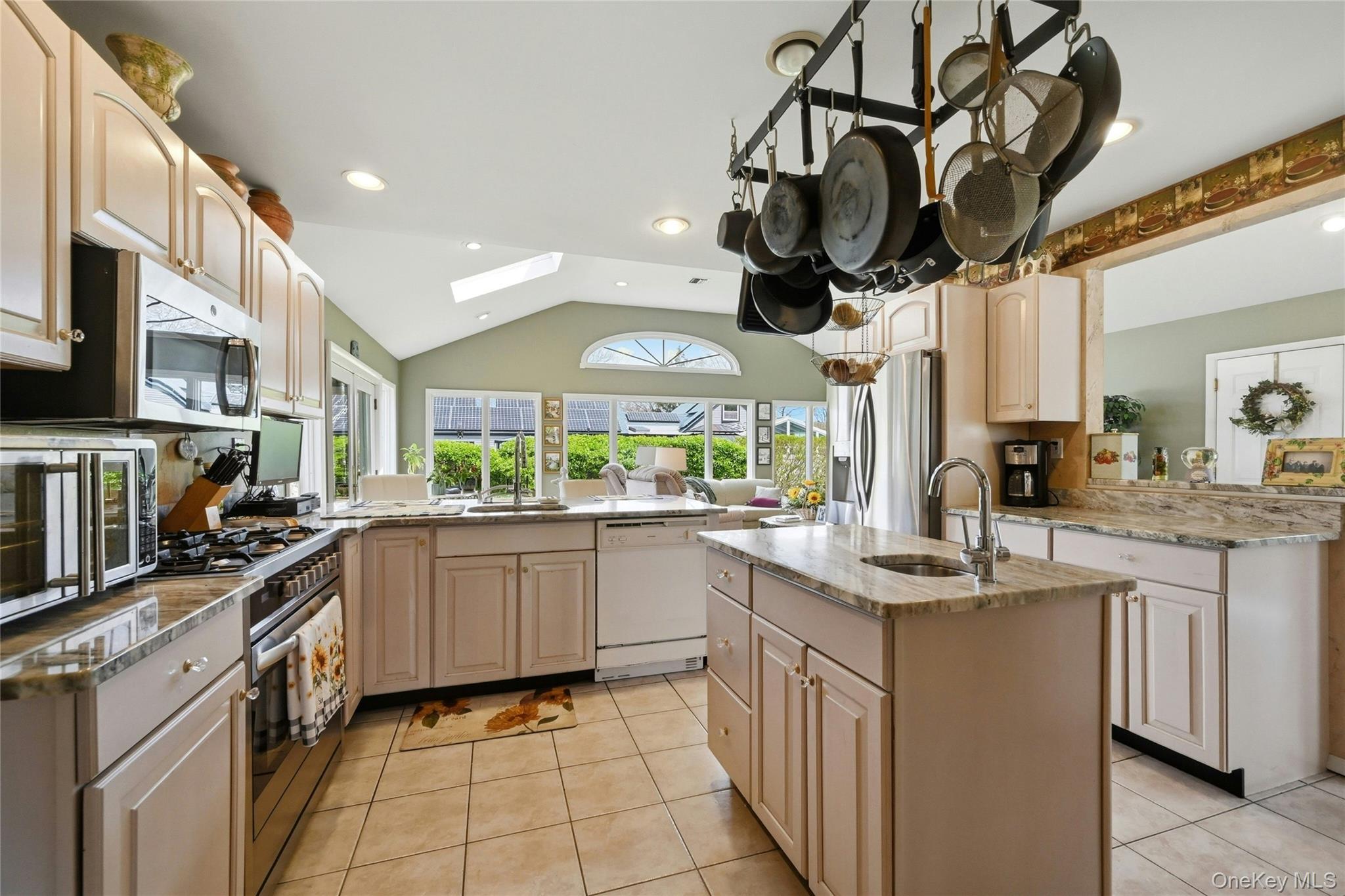 27 Halsey Street Property Photo 8