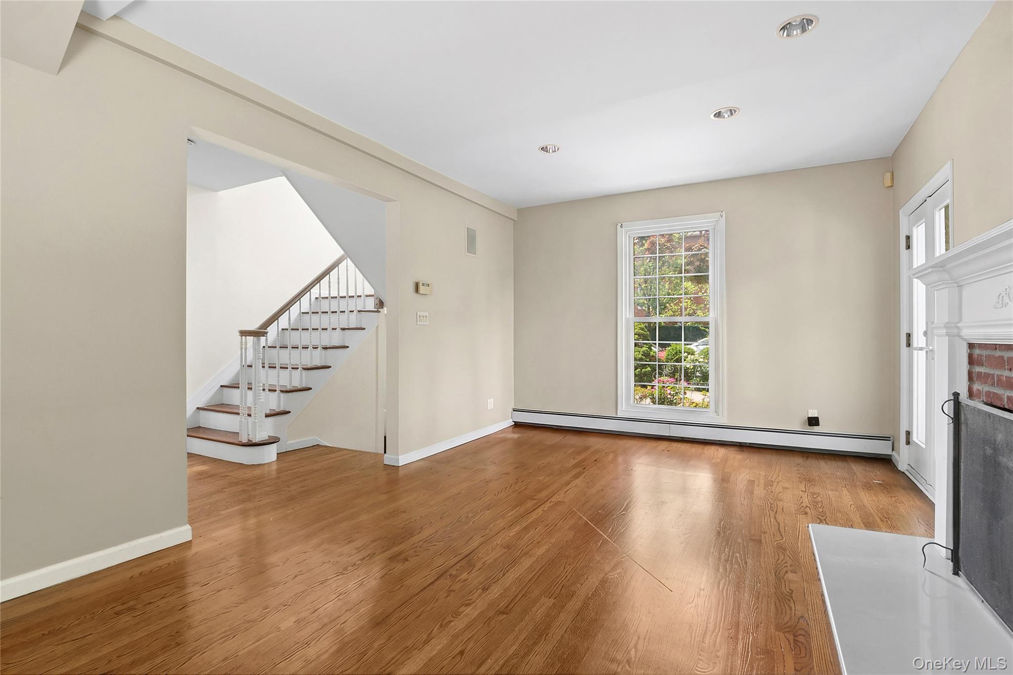 7715 Kew Forest Lane Property Photo 6
