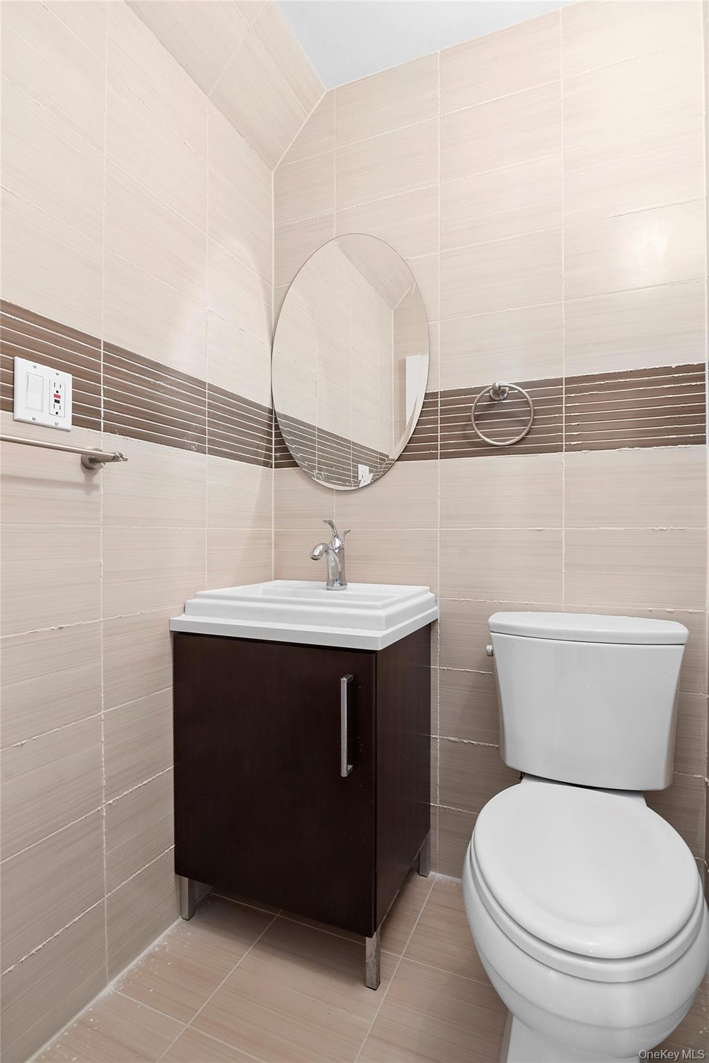 7715 Kew Forest Lane Property Photo 18