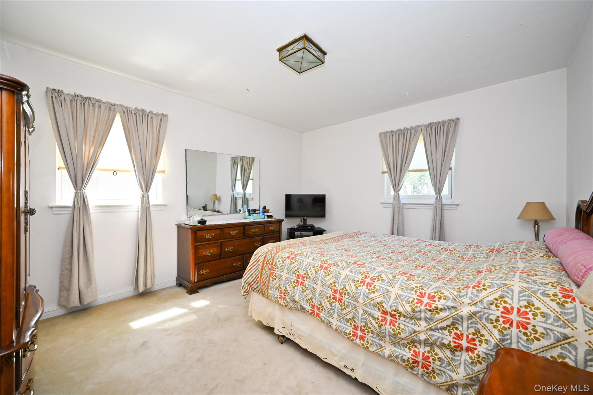 75-64 180th Street Property Photo 14