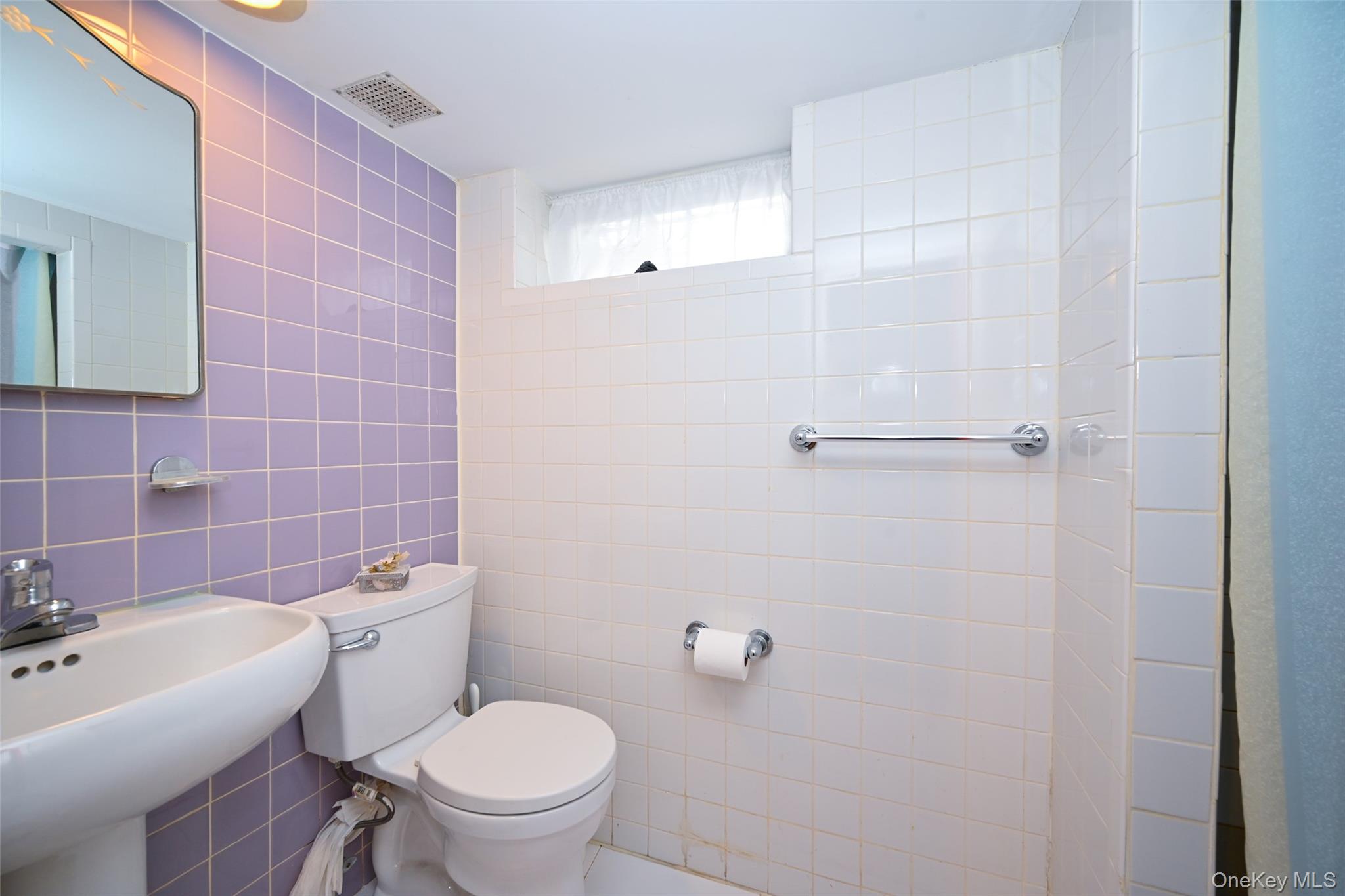 75-64 180th Street Property Photo 16