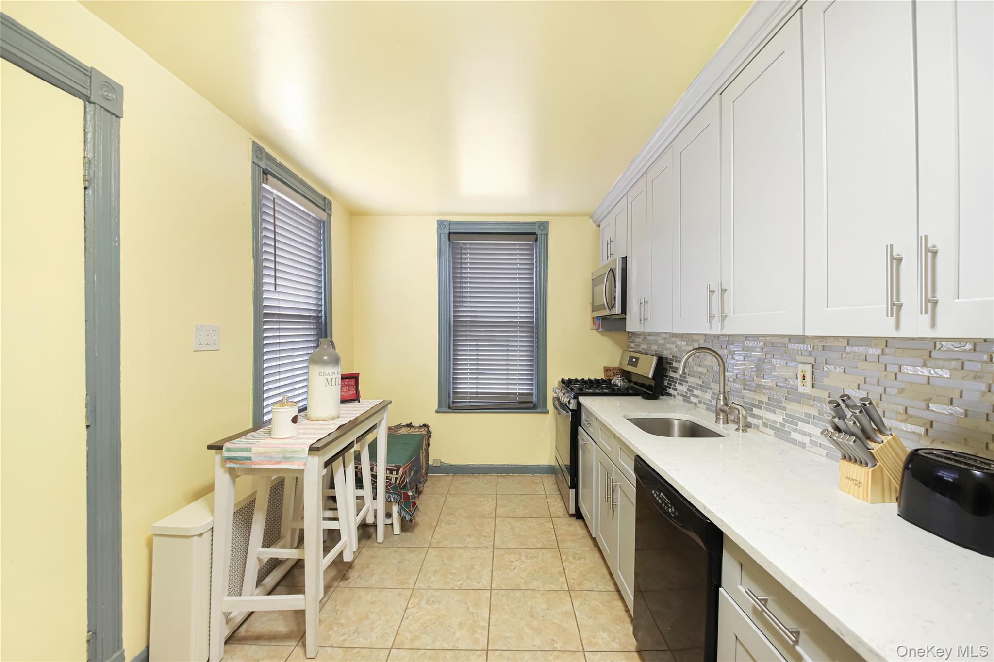 171 Washington Street Property Photo 5