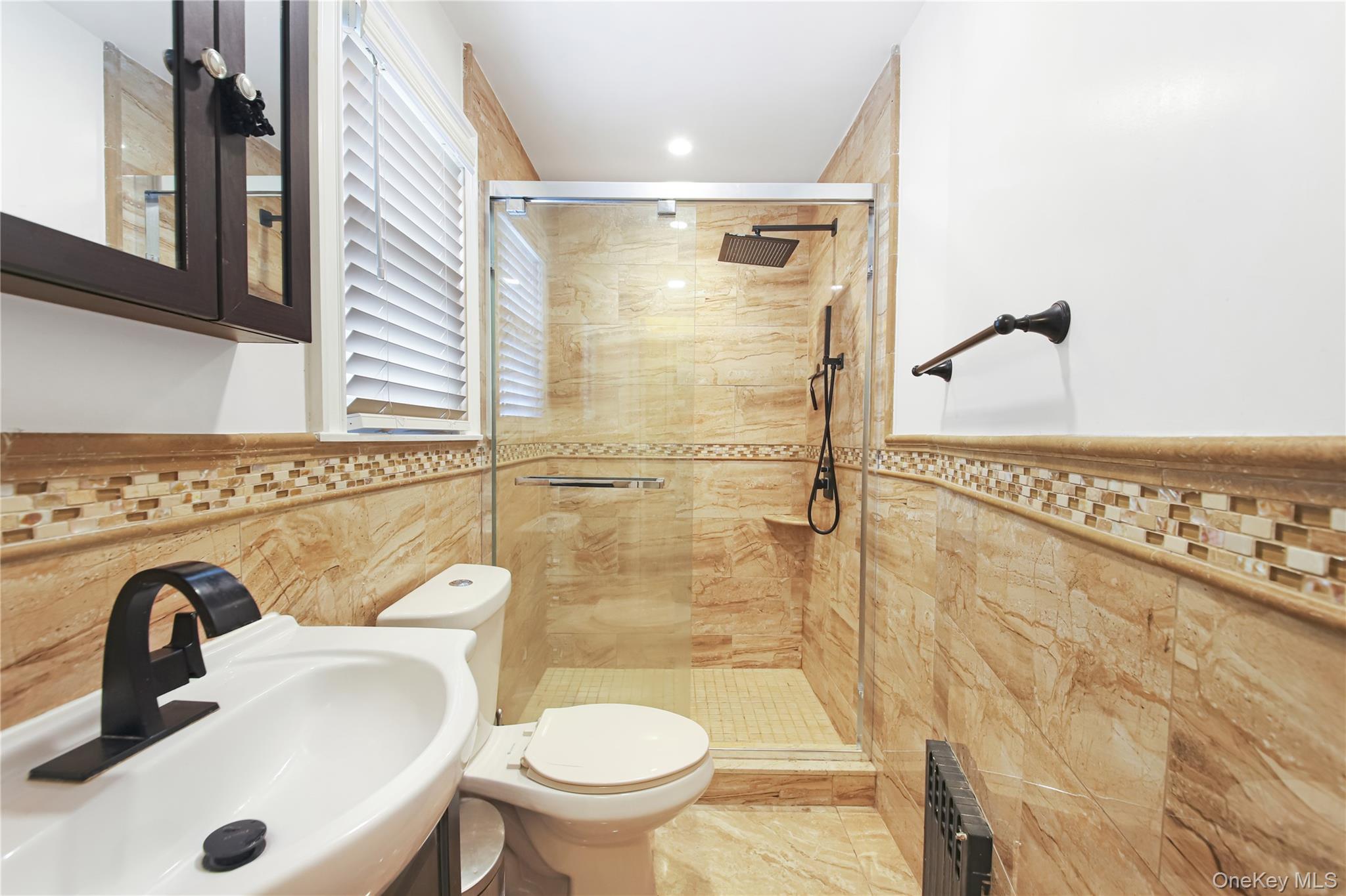 171 Washington Street Property Photo 7