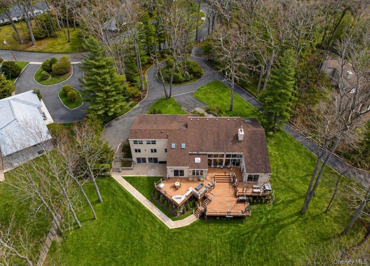 7 Windemere Crest Property Photo 4
