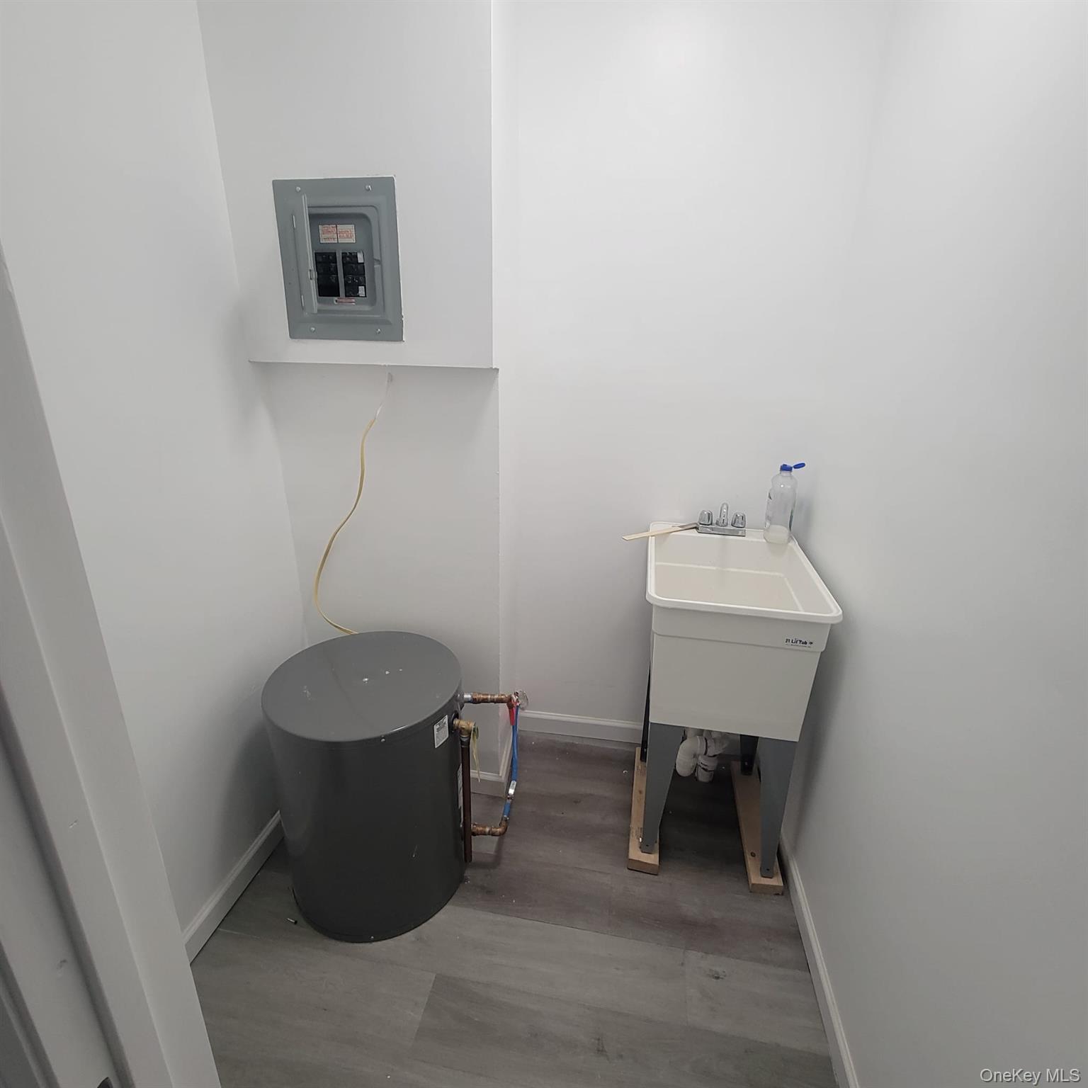 71 A Main Property Photo 5