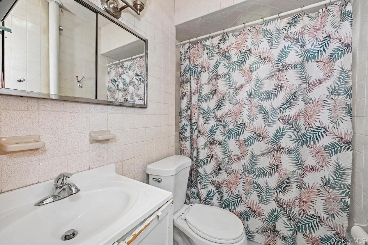 963 Mclean Avenue Property Photo 11