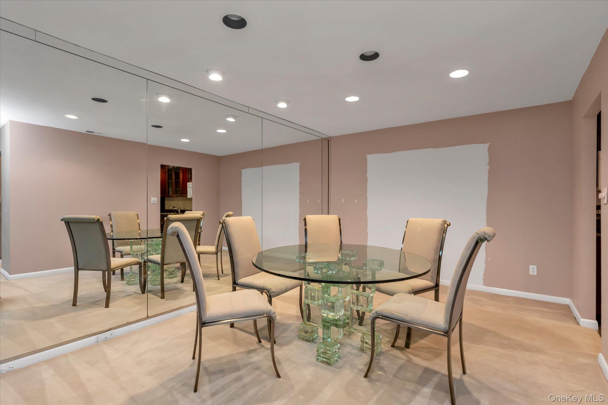 41 Spring Hollow Property Photo 7