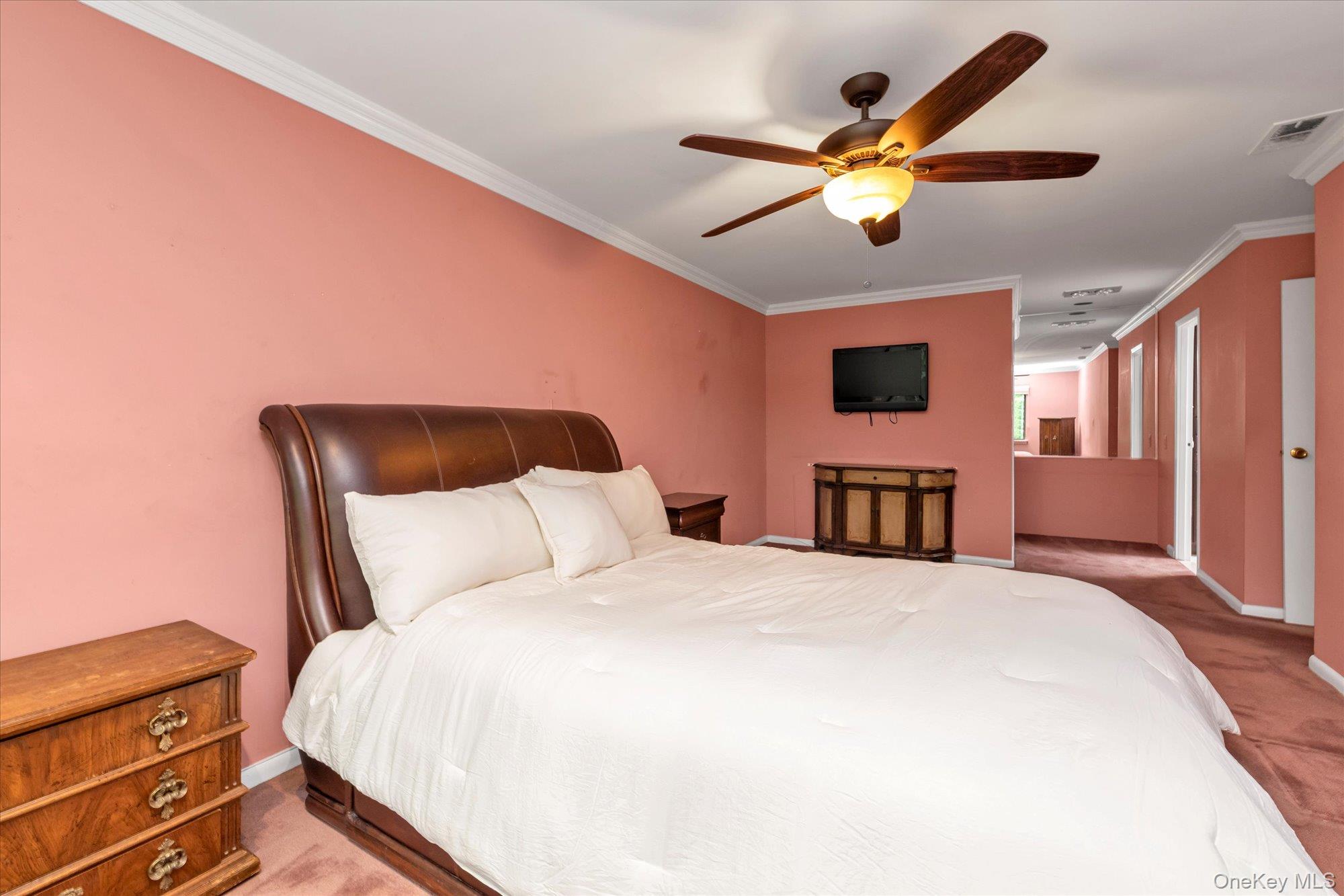 41 Spring Hollow Property Photo 13