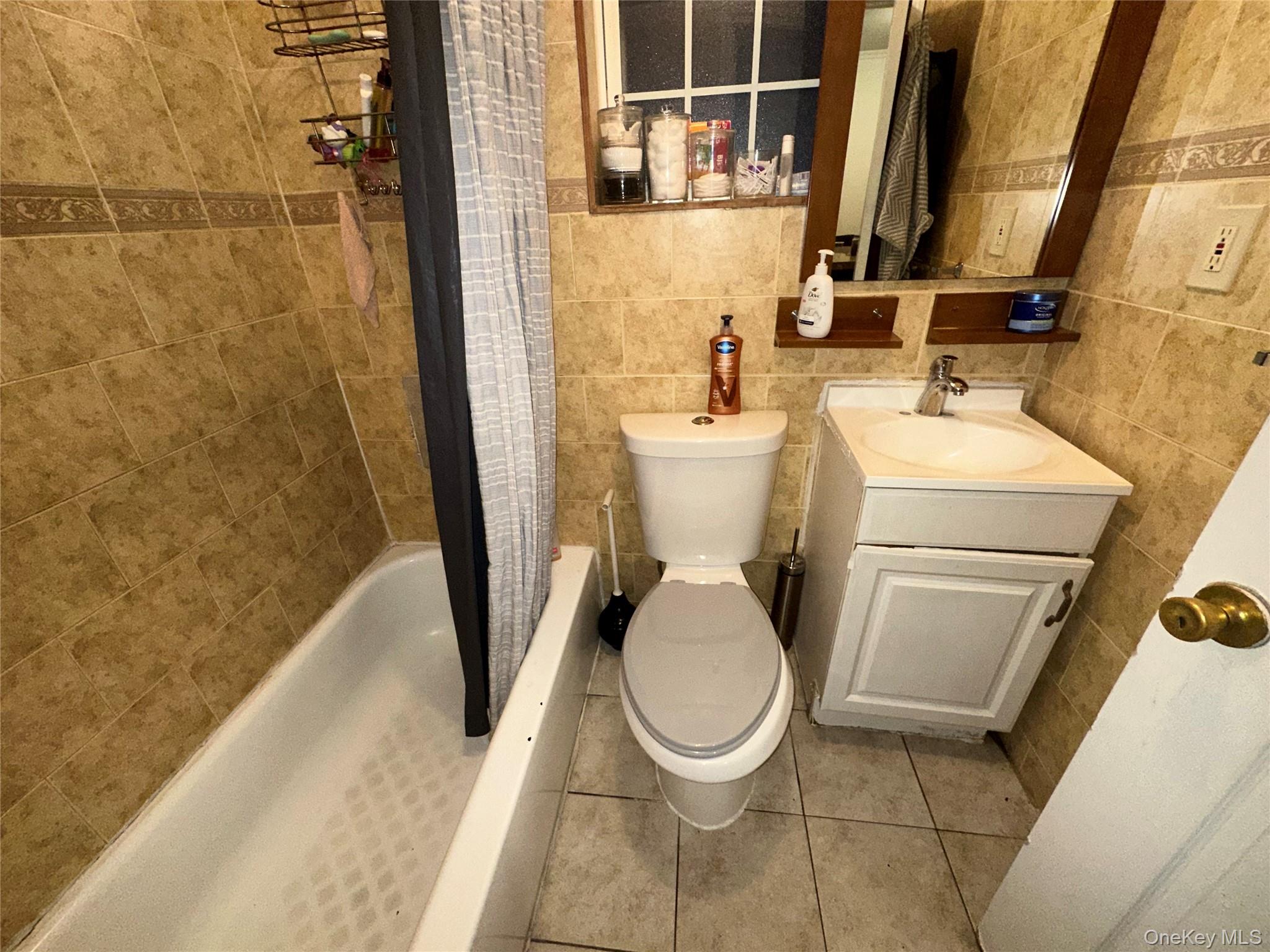 14141 255th Street Property Photo 5