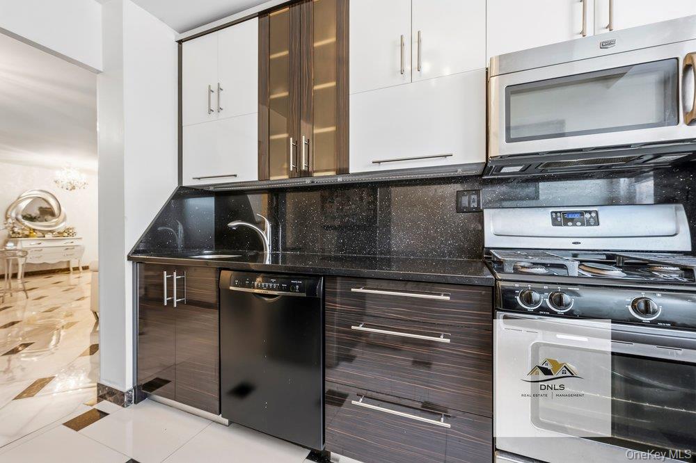 61-45 98th Street 14k Property Photo 16