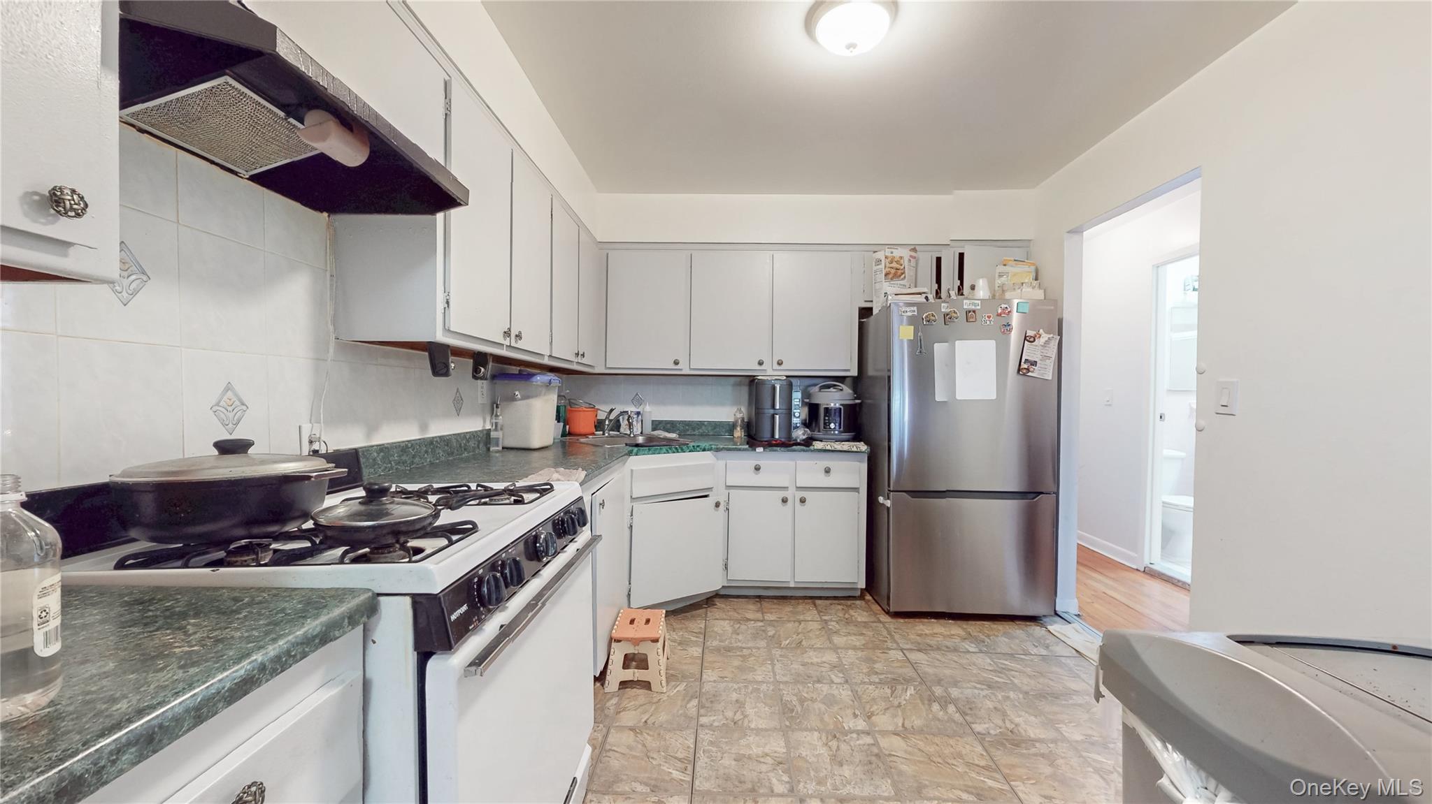 79-20 Kneeland Avenue Property Photo 22