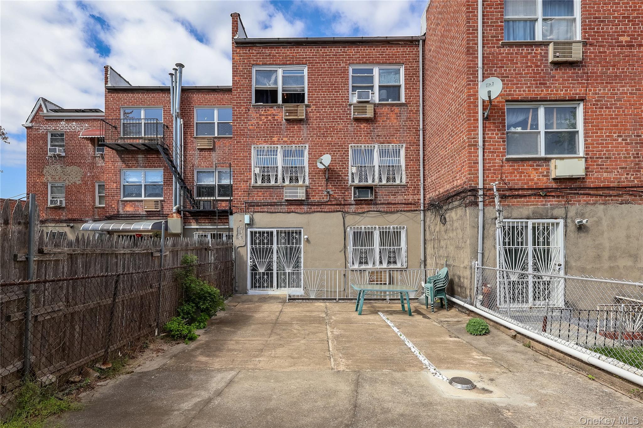 79-20 Kneeland Avenue Property Photo 31