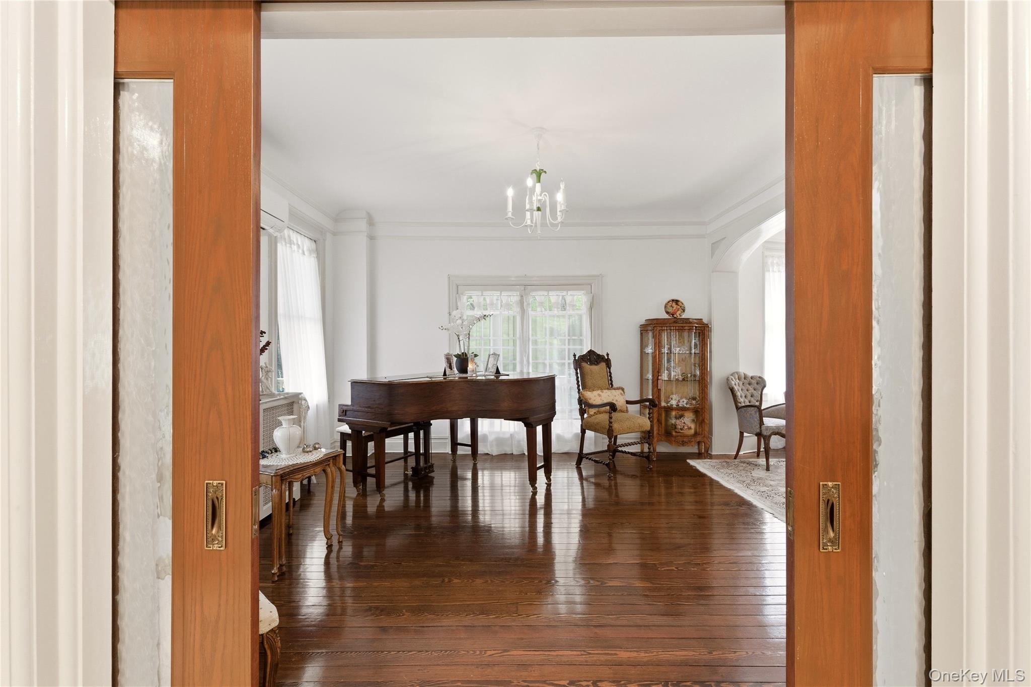 89 Duck Pond Road Property Photo 6
