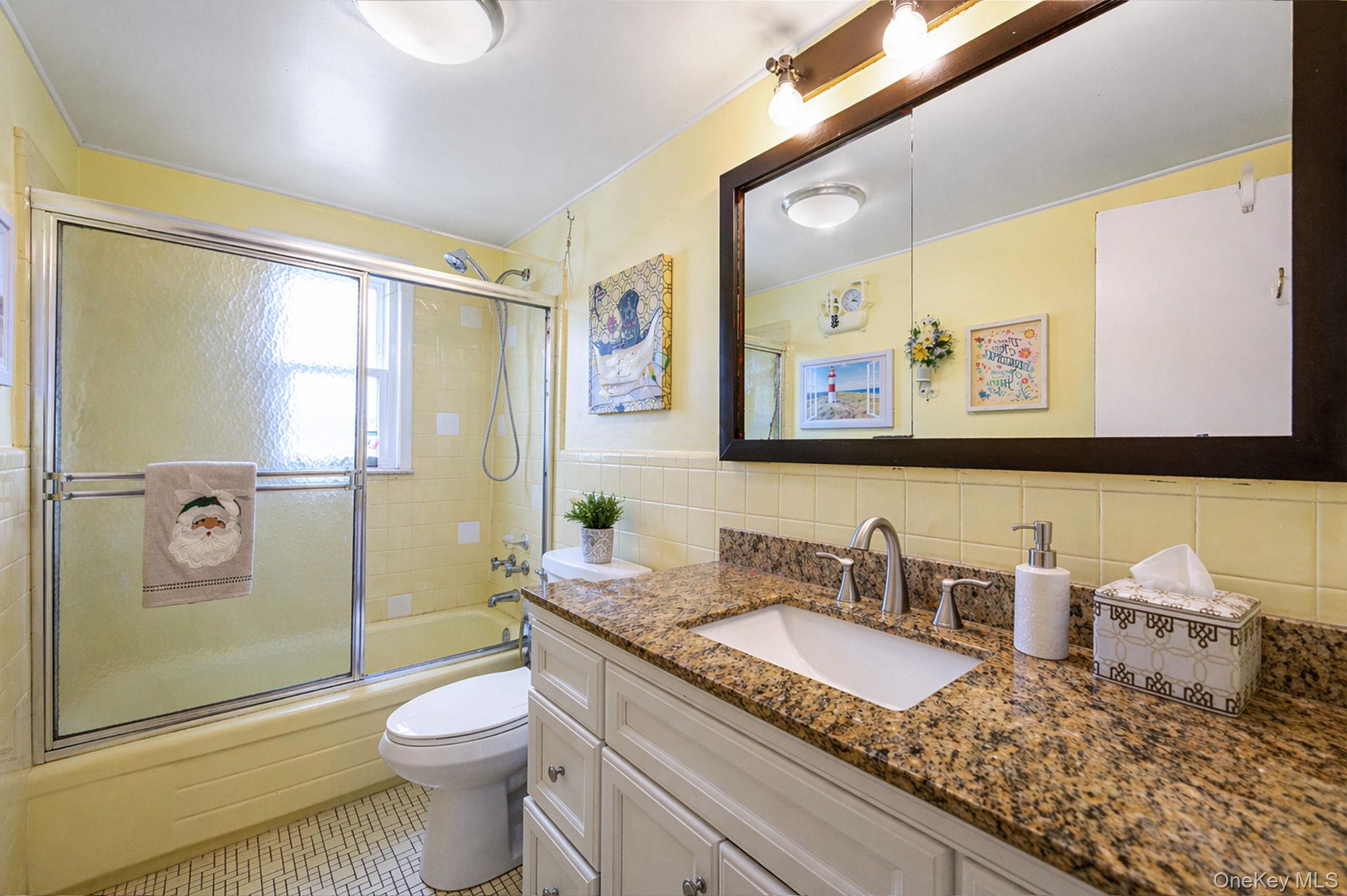 1010 Bay 25th Street Property Photo 16