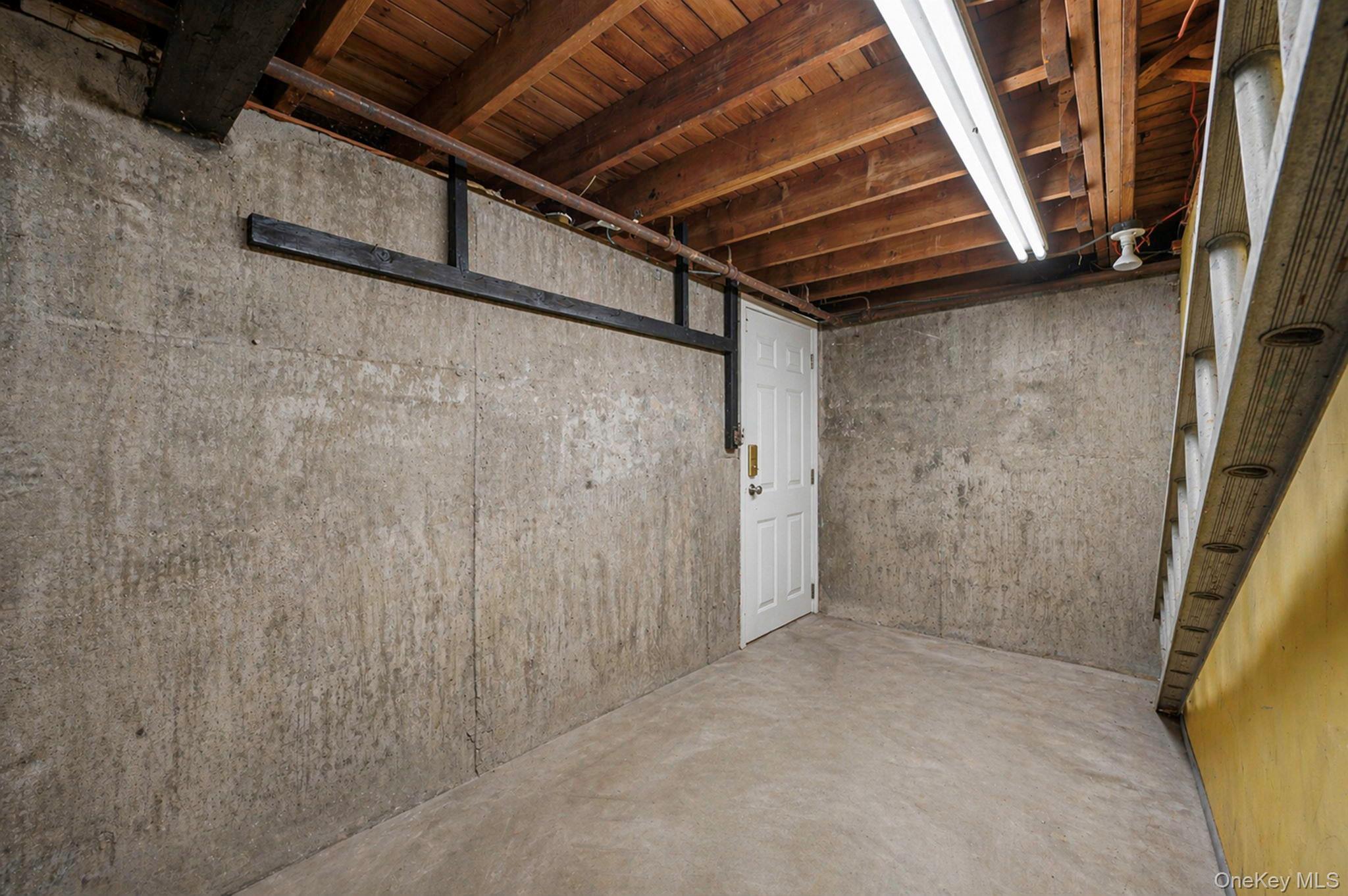 1010 Bay 25th Street Property Photo 22
