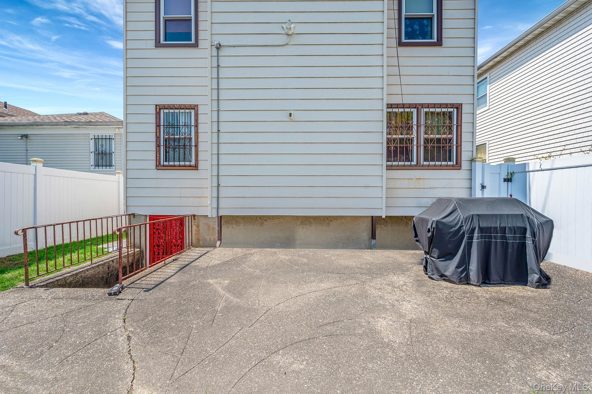 1010 Bay 25th Street Property Photo 30