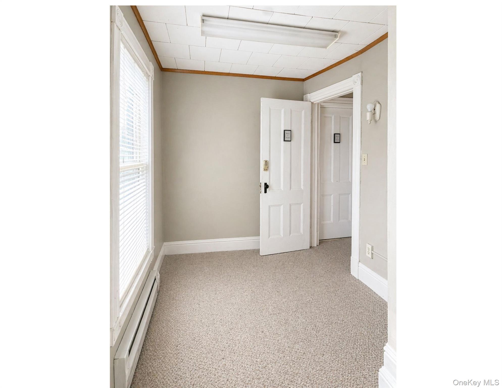 73 Gleneida Avenue 201 Property Photo 1