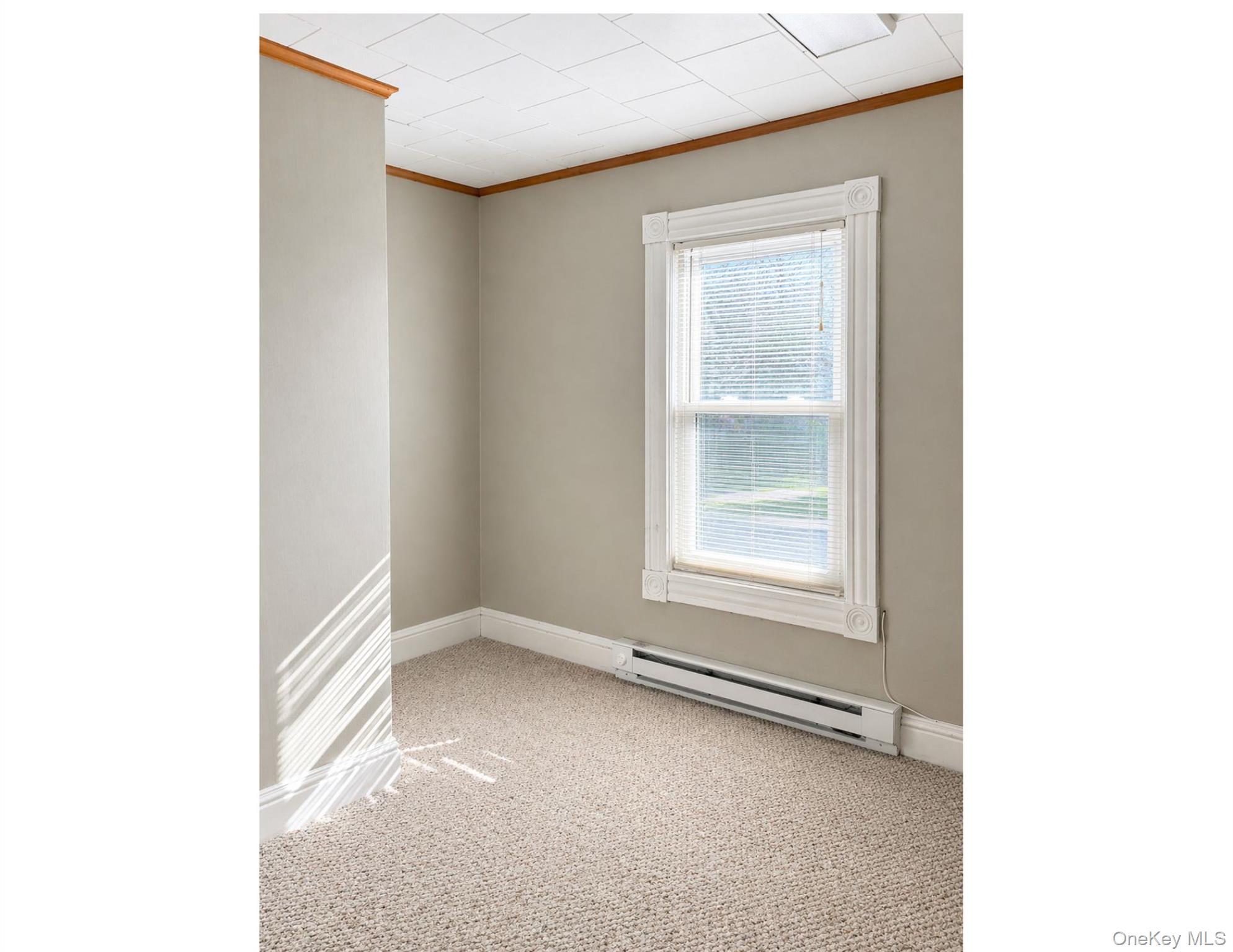 73 Gleneida Avenue 201 Property Photo 4