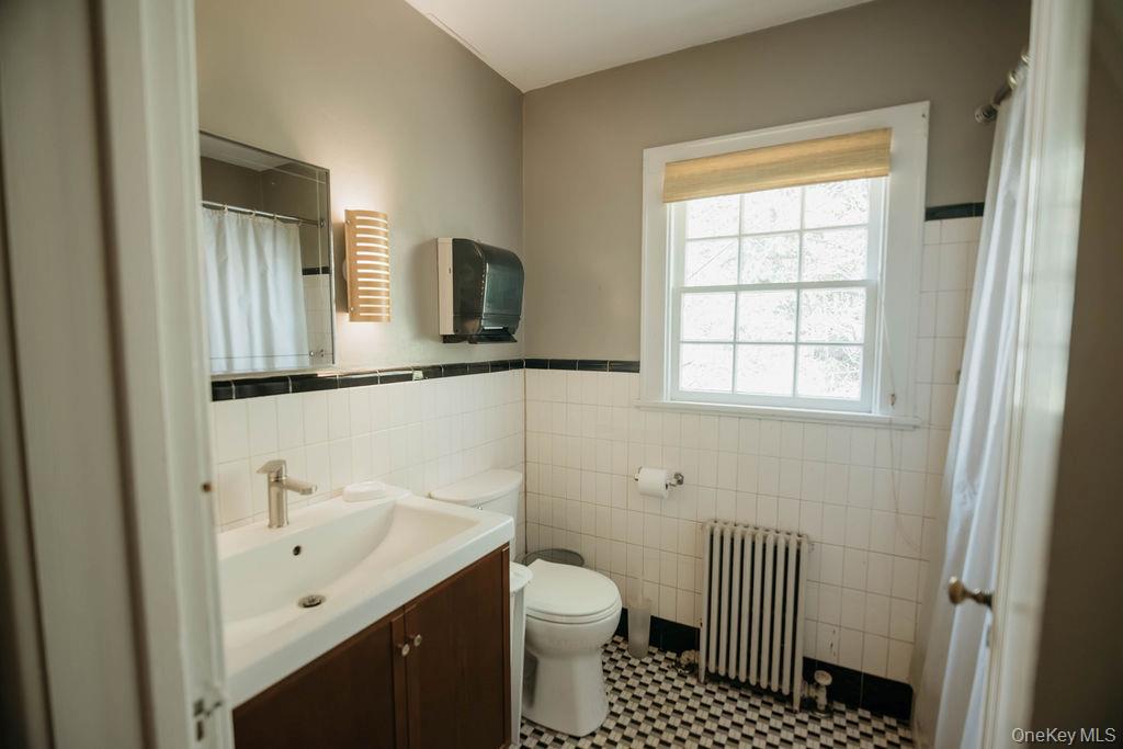 3927 Main Street Property Photo 19