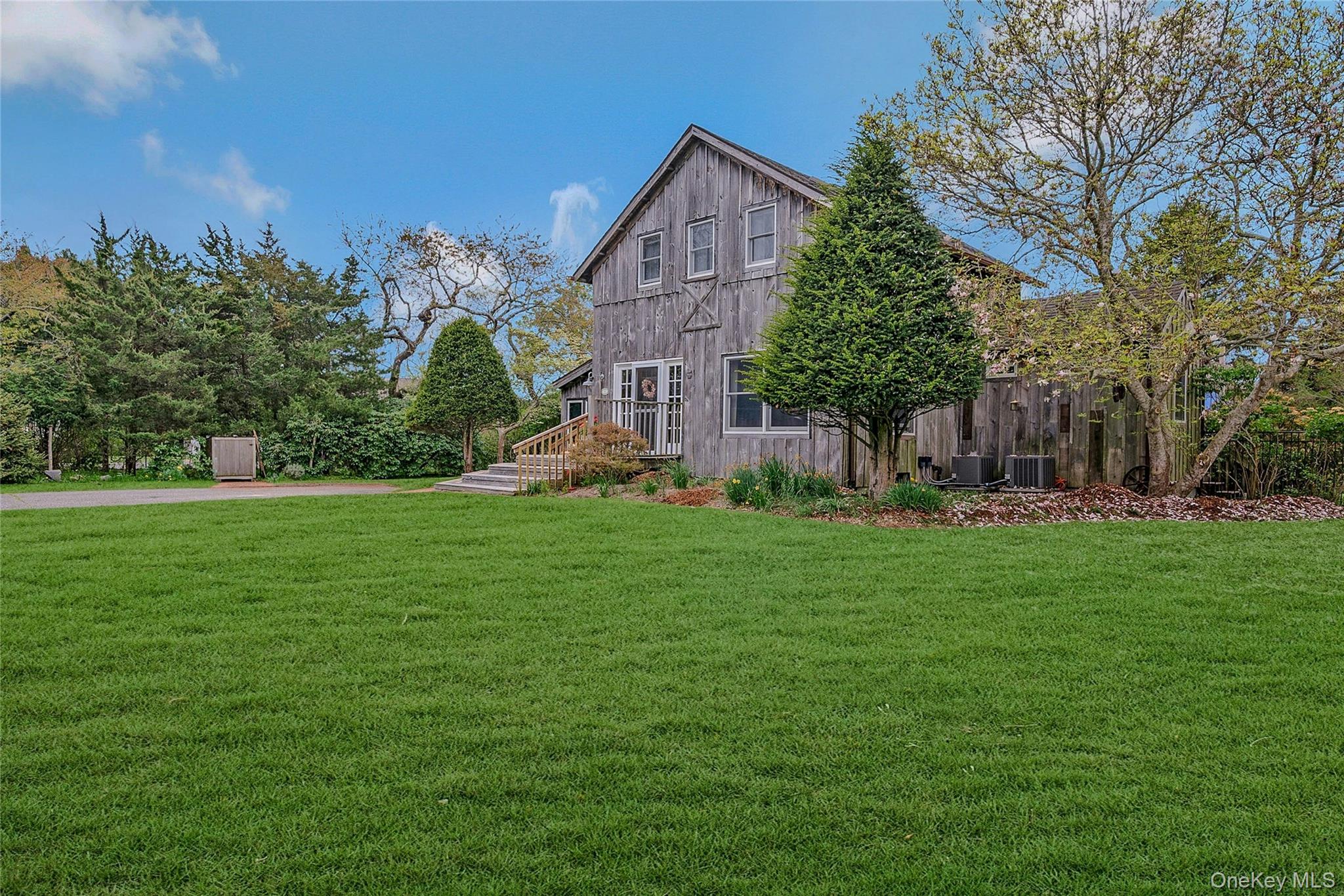 5a/5b Jessup Lane Property Photo 4