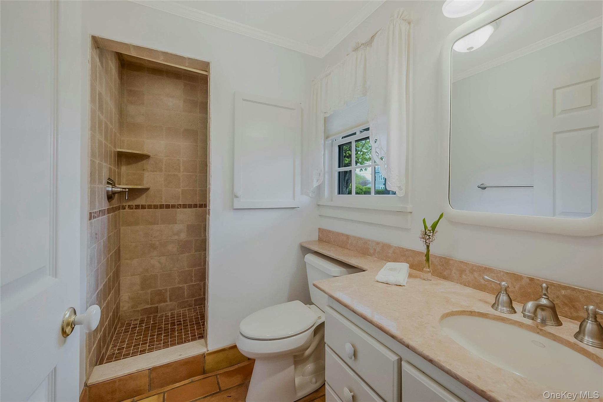 5a/5b Jessup Lane Property Photo 13