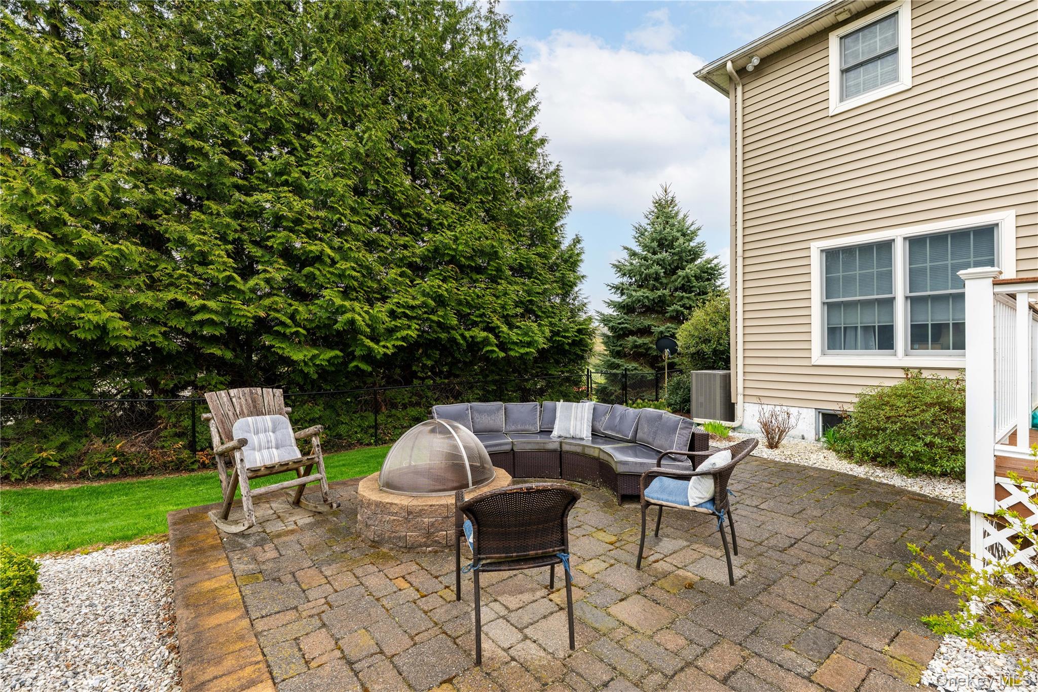 60 Idlewild Road Property Photo 5