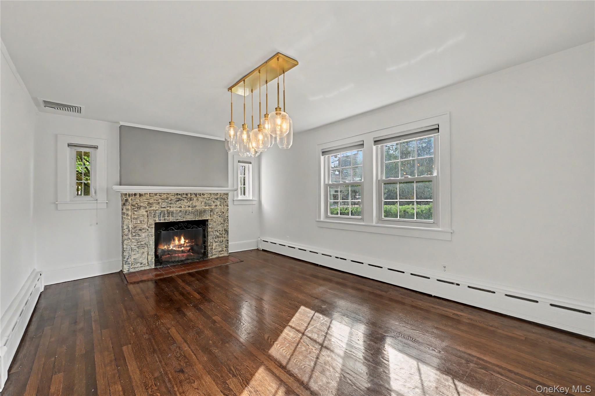 25 Vanderburgh Avenue Property Photo 14