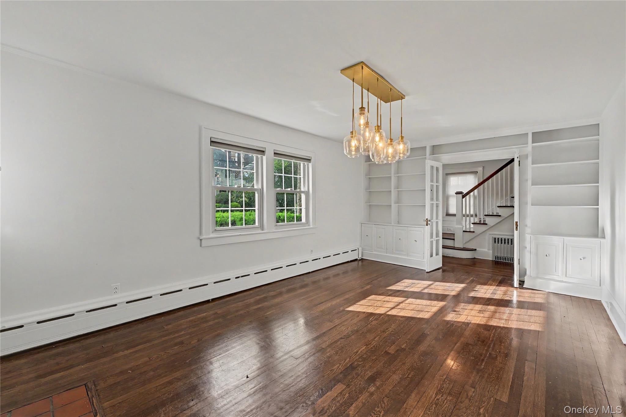 25 Vanderburgh Avenue Property Photo 17