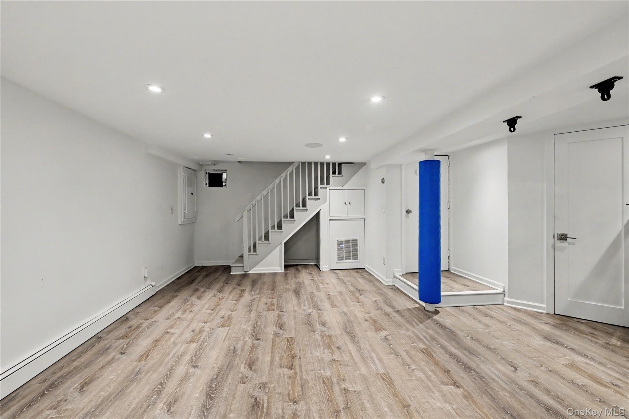 25 Vanderburgh Avenue Property Photo 43