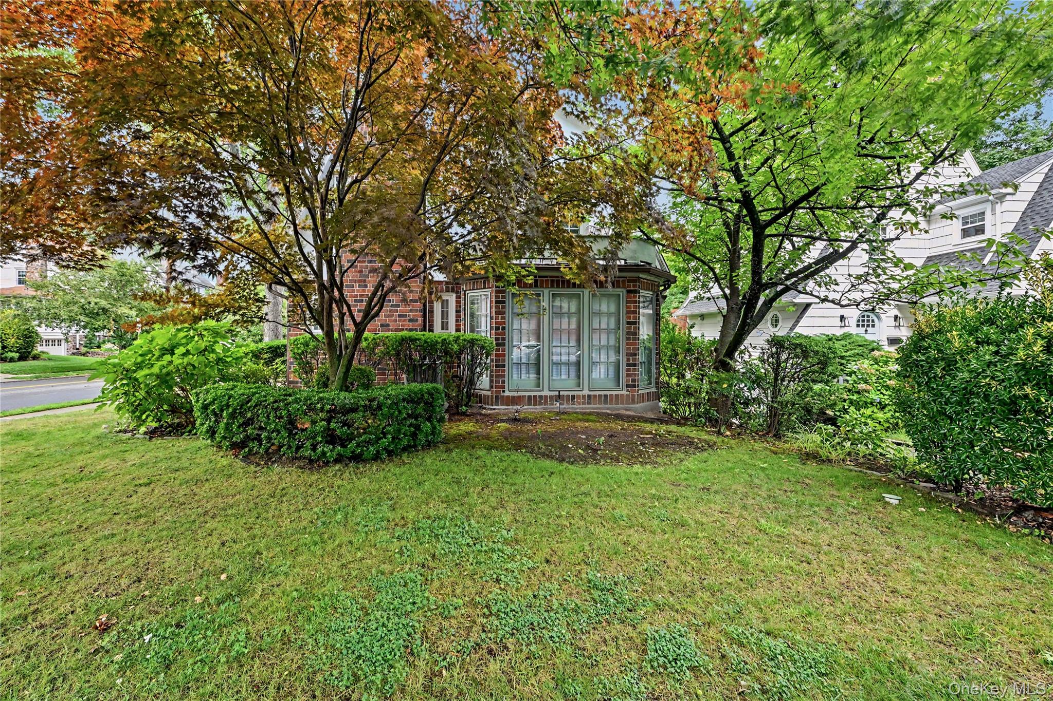 25 Vanderburgh Avenue Property Photo 45