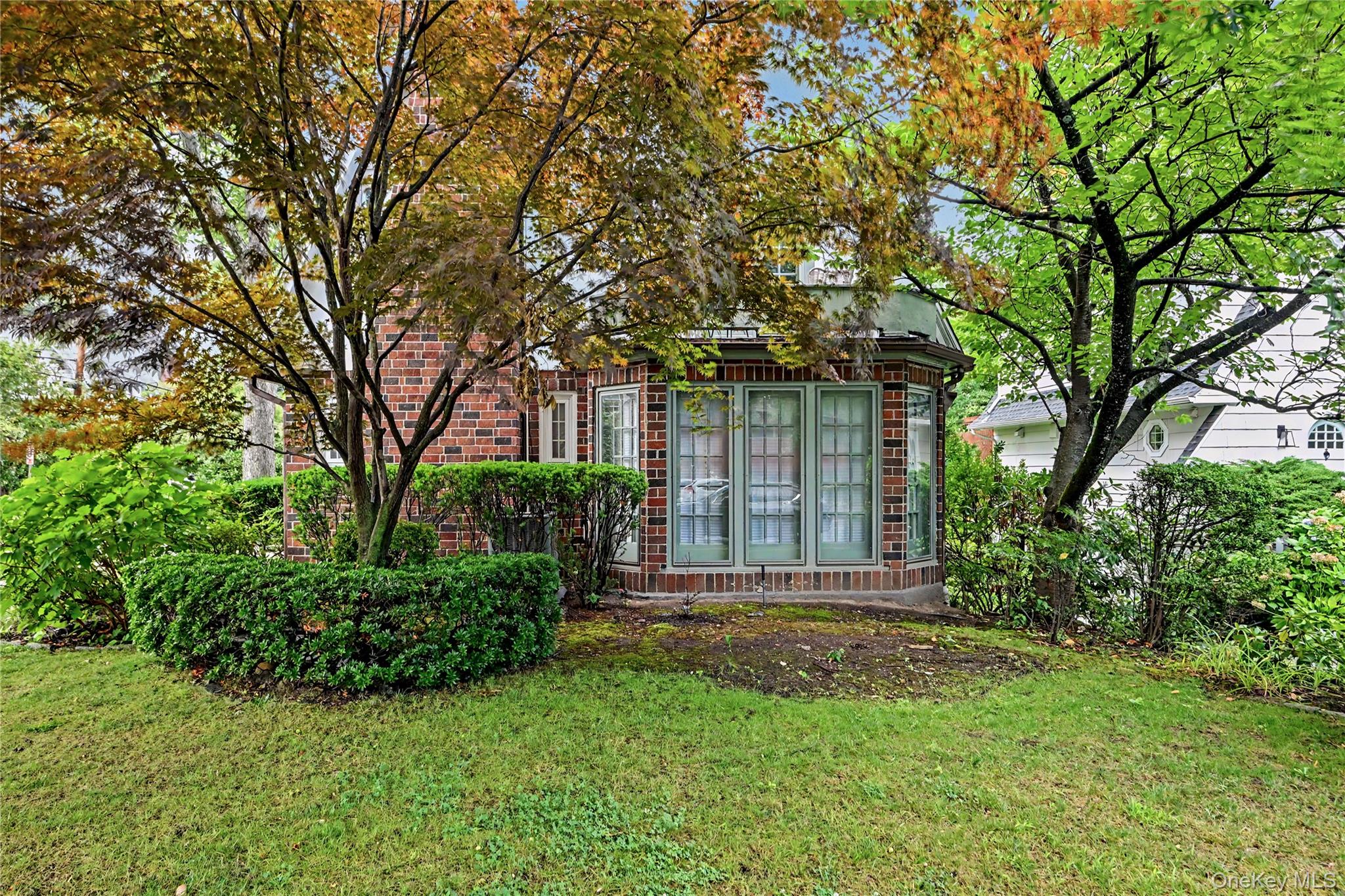 25 Vanderburgh Avenue Property Photo 46