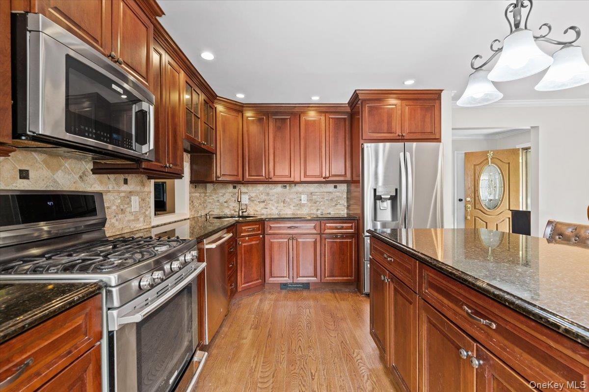 4 Superior Street Property Photo 9