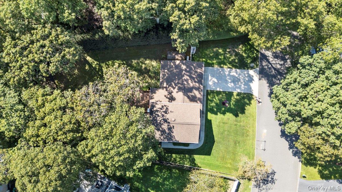 4 Superior Street Property Photo 38