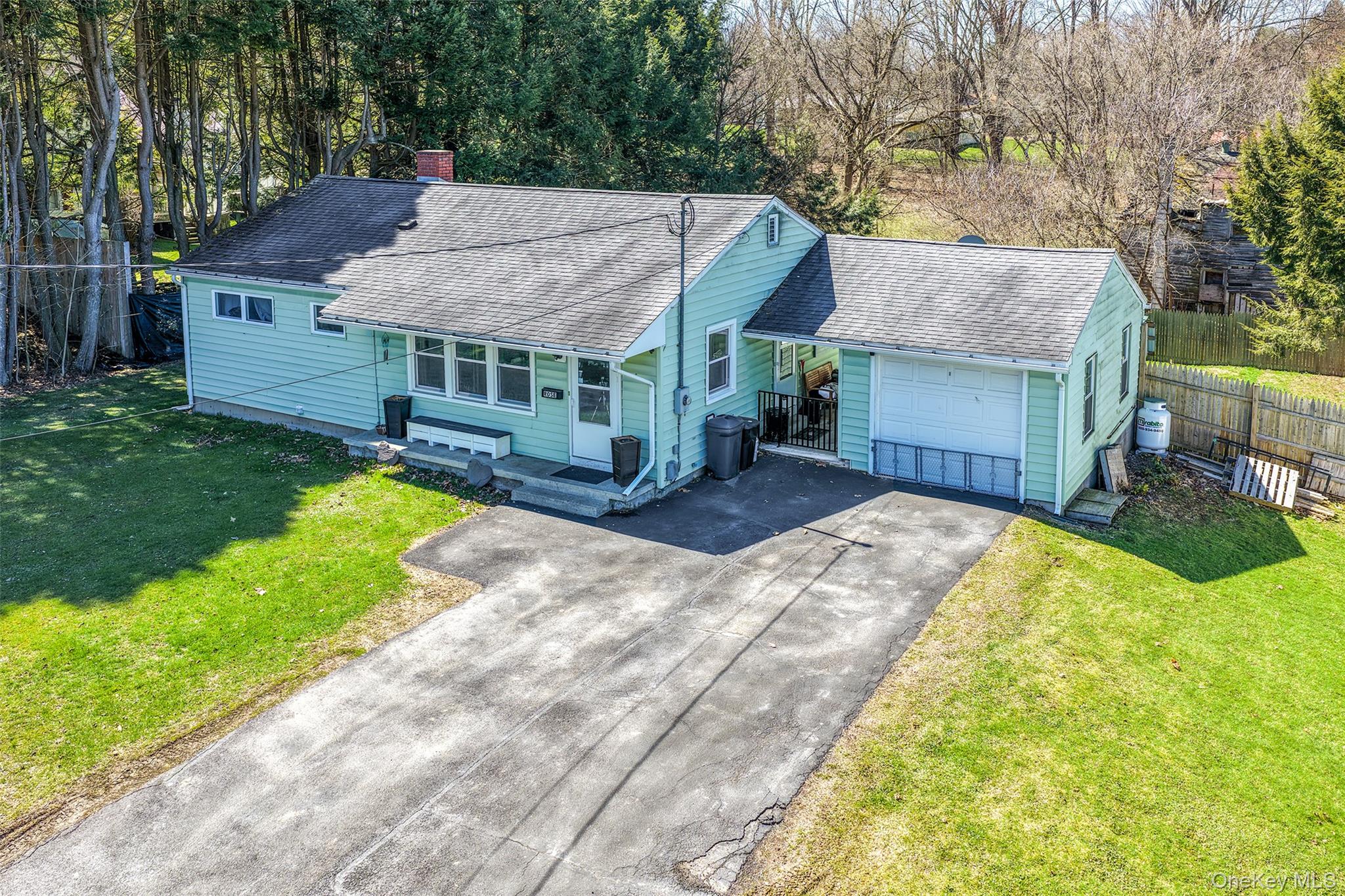 1 Lincoln Avenue Property Photo 3