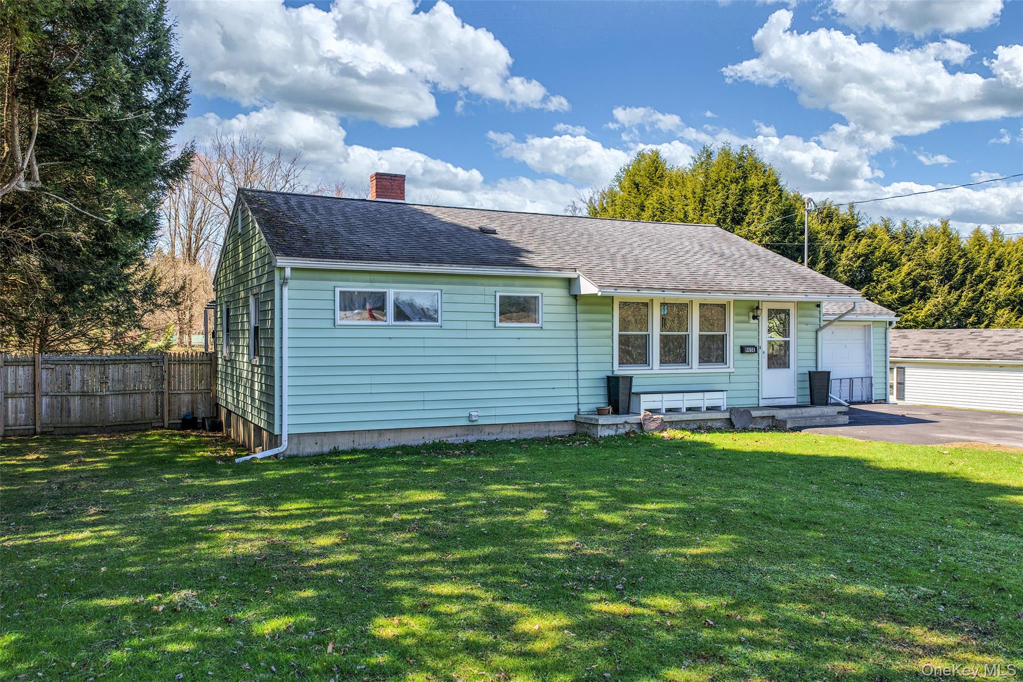 1 Lincoln Avenue Property Photo 4