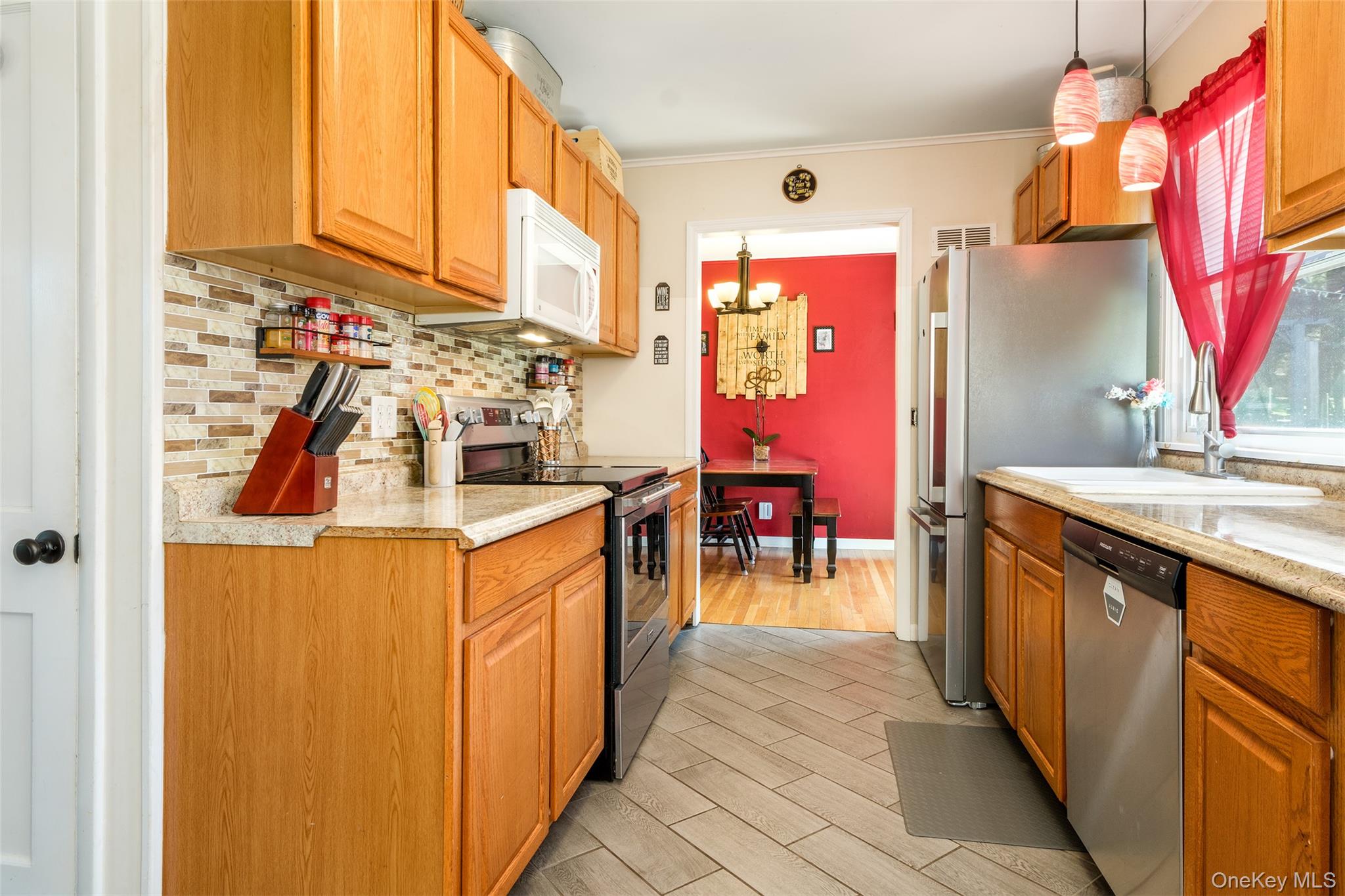 1 Lincoln Avenue Property Photo 10