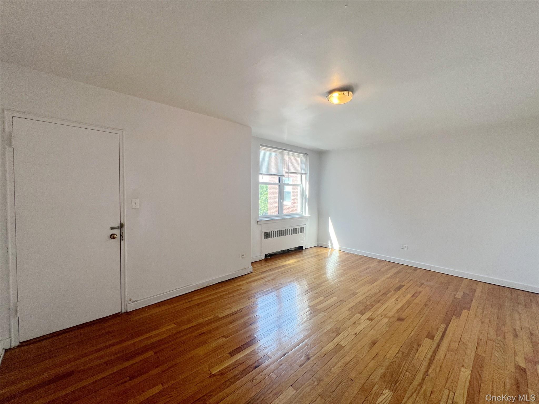 3011 Parsons Boulevard 7n Property Photo 4