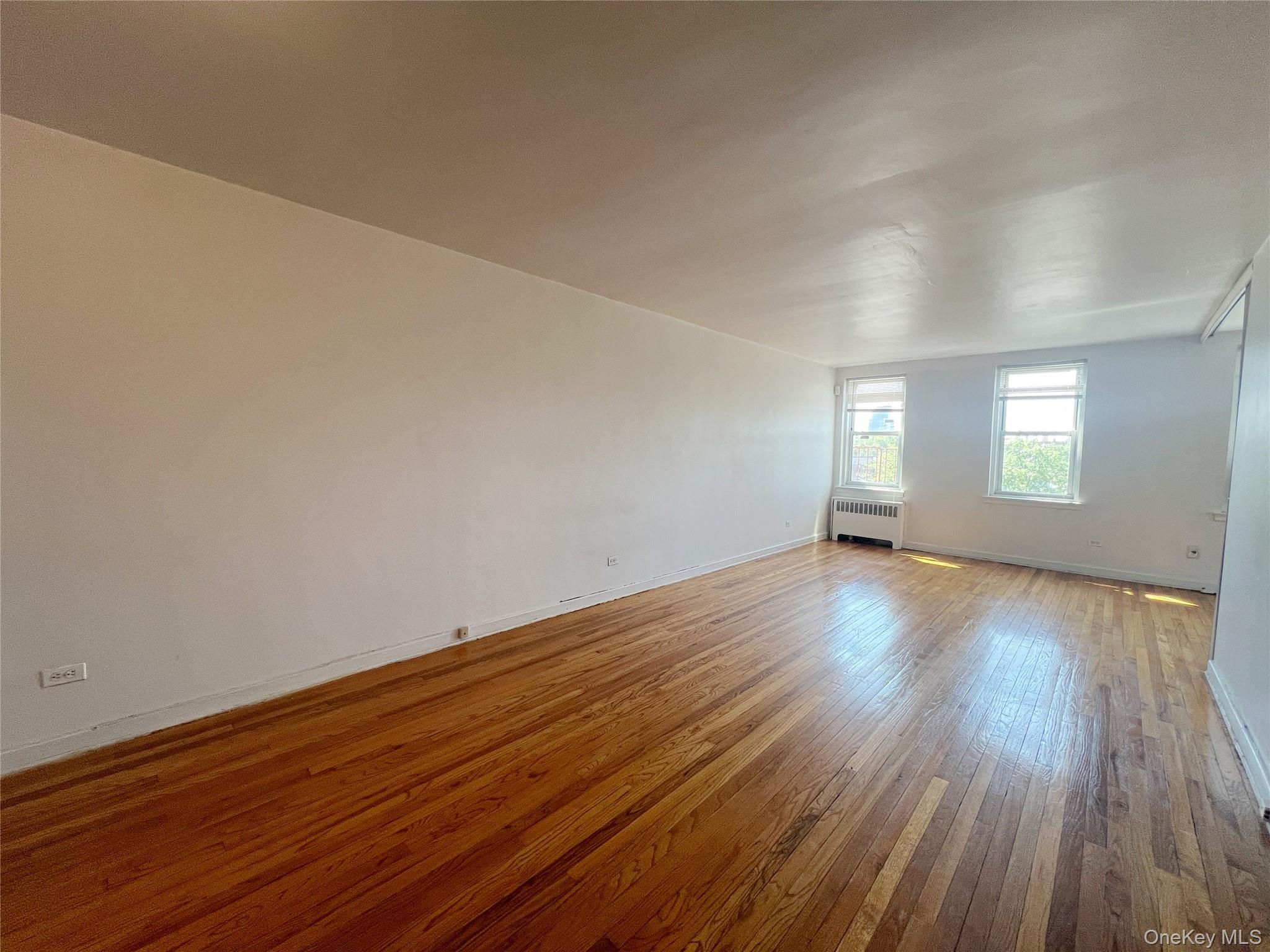 3011 Parsons Boulevard 7n Property Photo 8