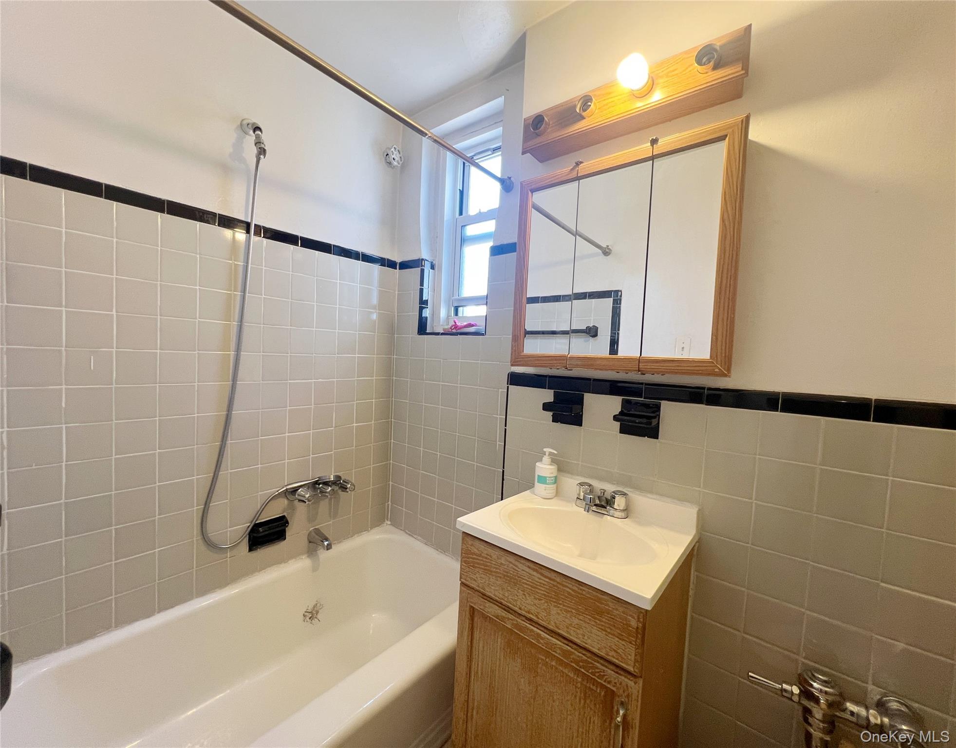 3011 Parsons Boulevard 7n Property Photo 10