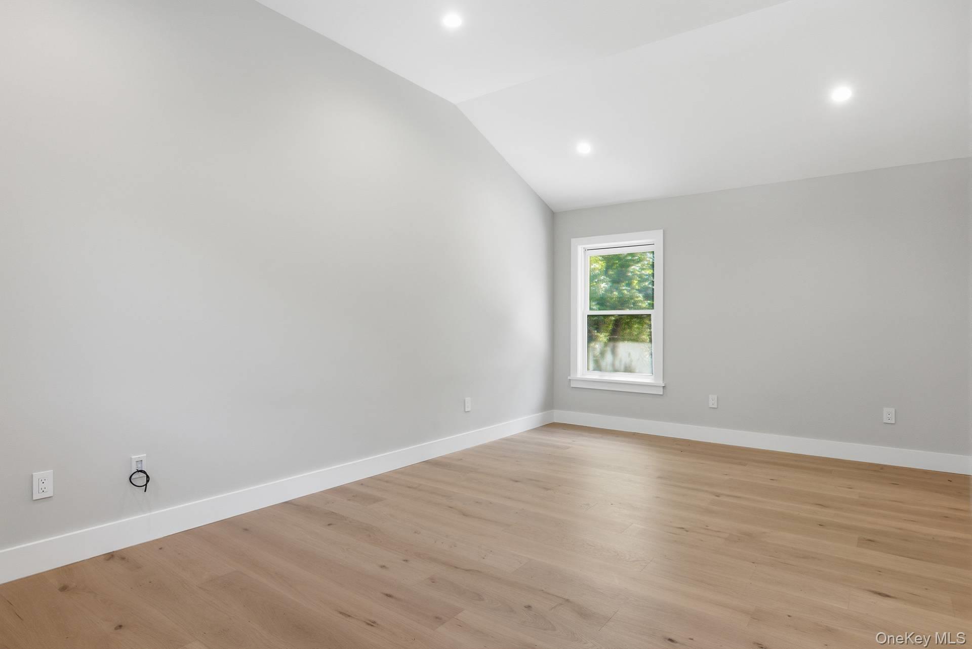 7 Mortimer Street Property Photo 9