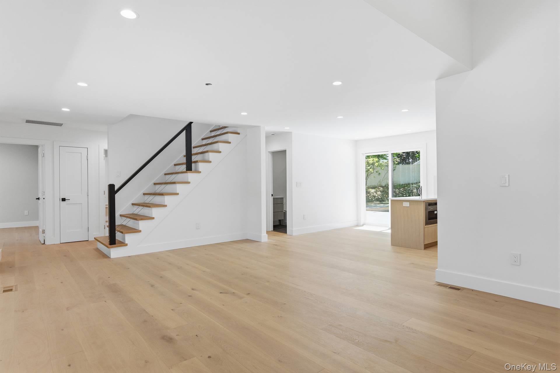 7 Mortimer Street Property Photo 18
