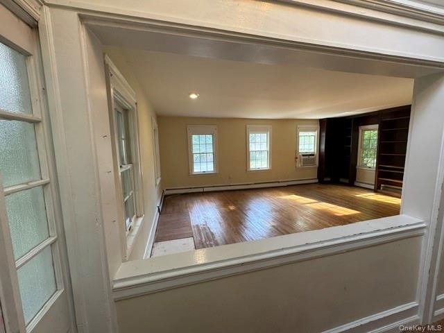 74 S Airmont Road Property Photo 5