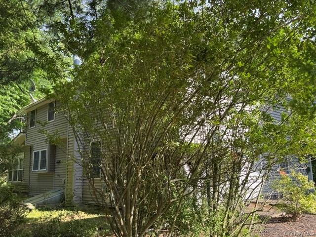 74 S Airmont Road Property Photo 34