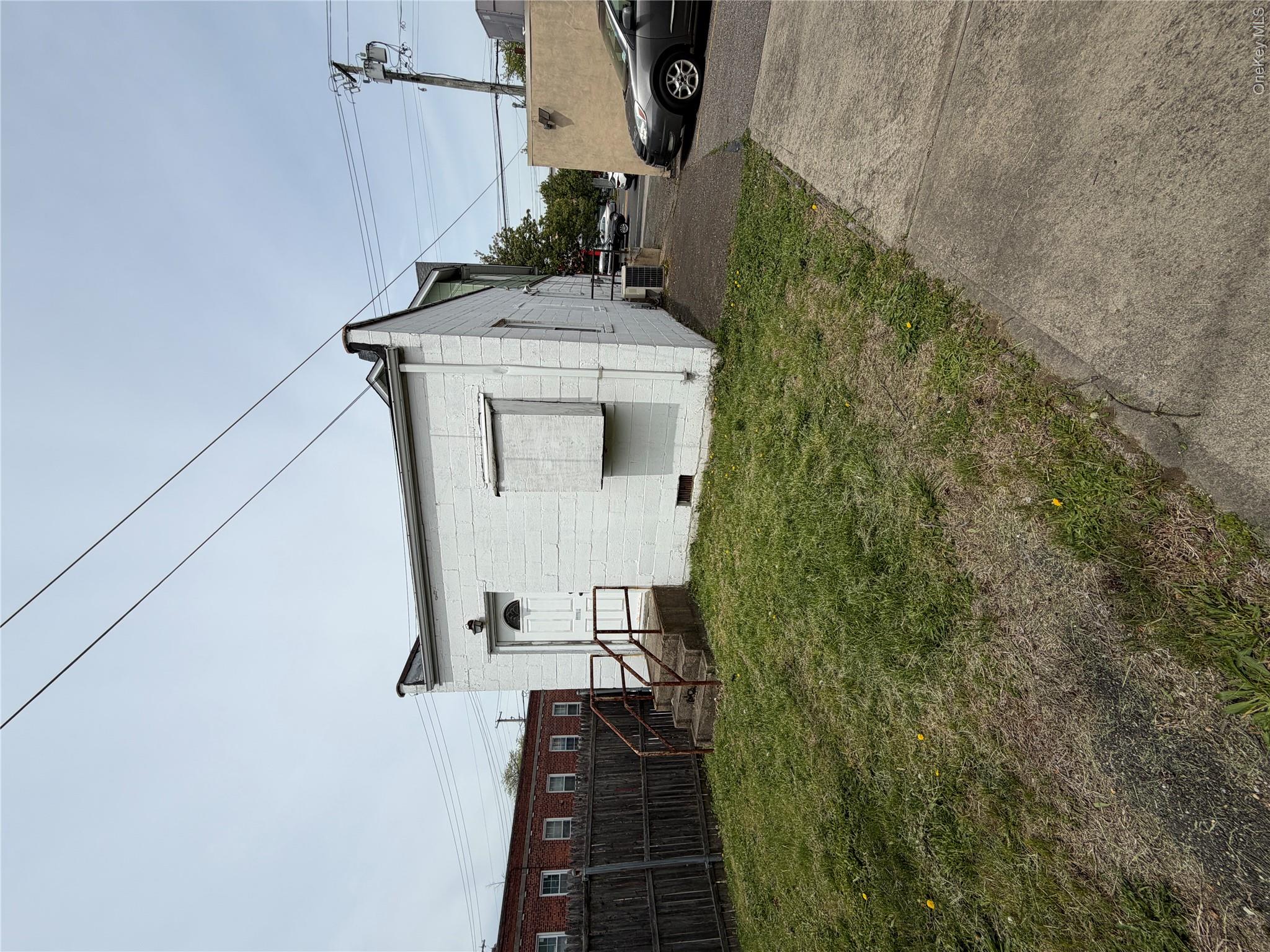 85 Hillside Avenue Property Photo 12