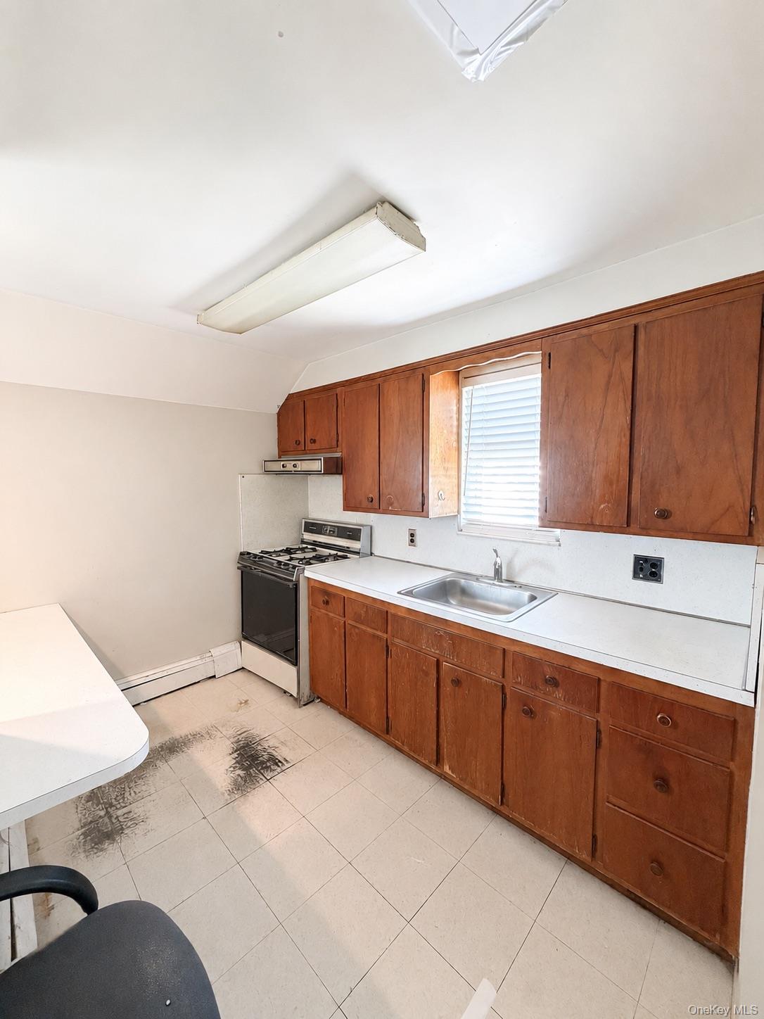 85 Hillside Avenue Property Photo 14