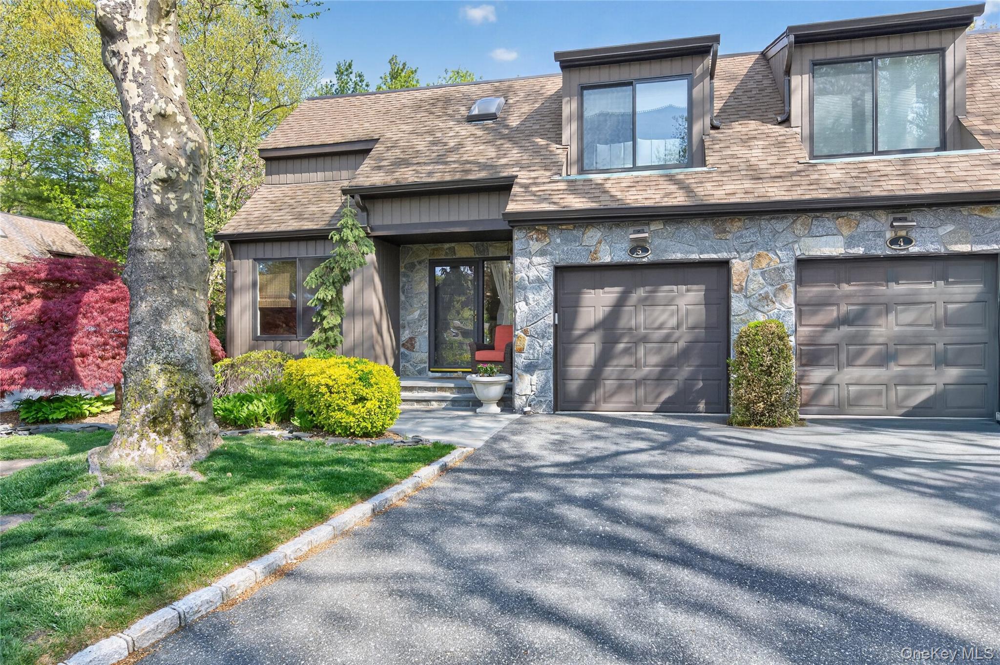 5 Pony Circle 5 Property Photo 1