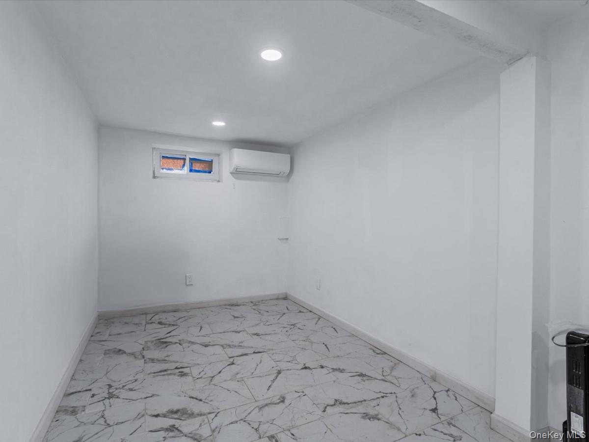 21 James Ll Burrell Avenue Property Photo 12