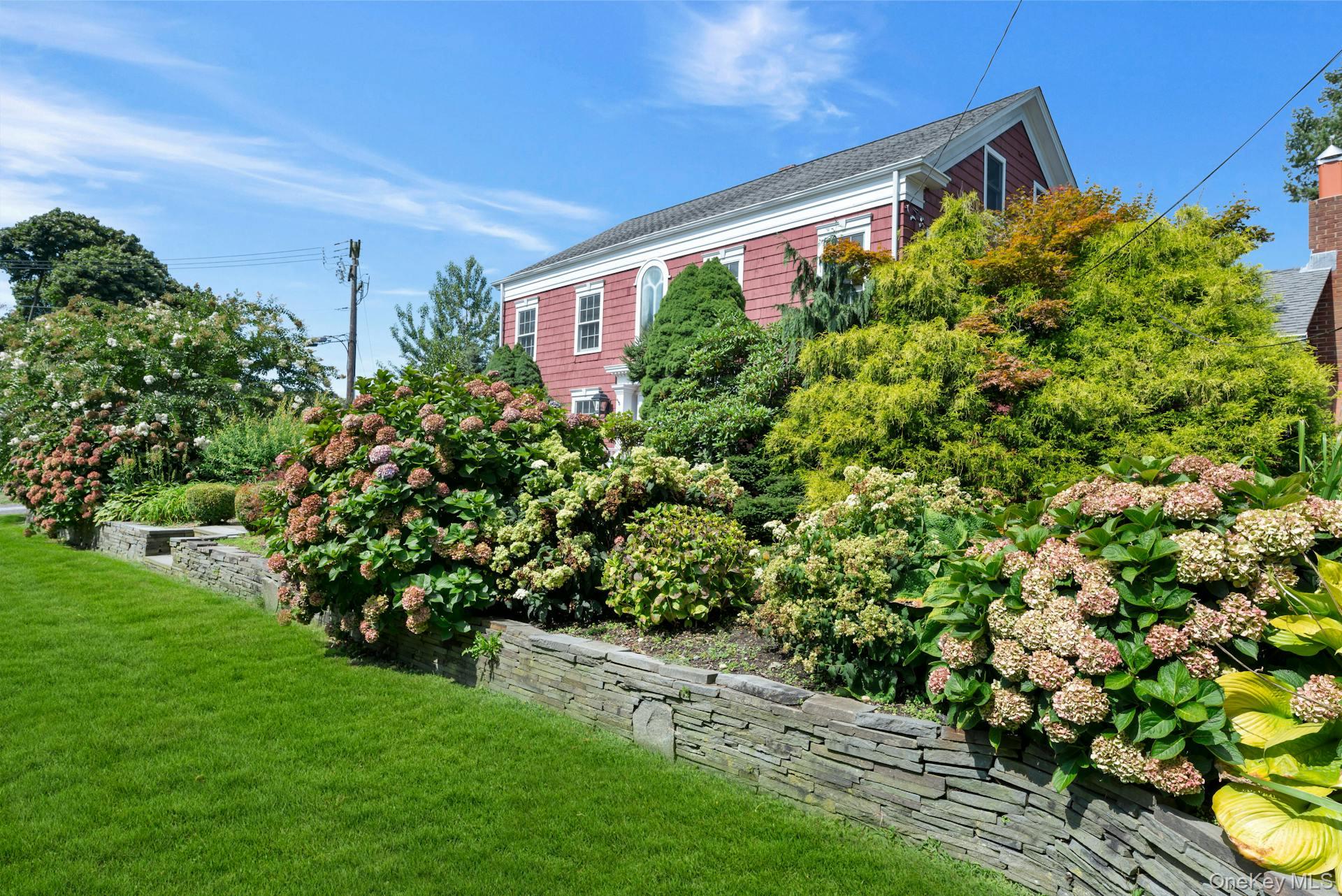 15405 Main Road